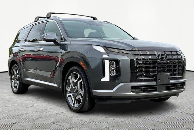 used 2023 Hyundai Palisade car, priced at $33,833