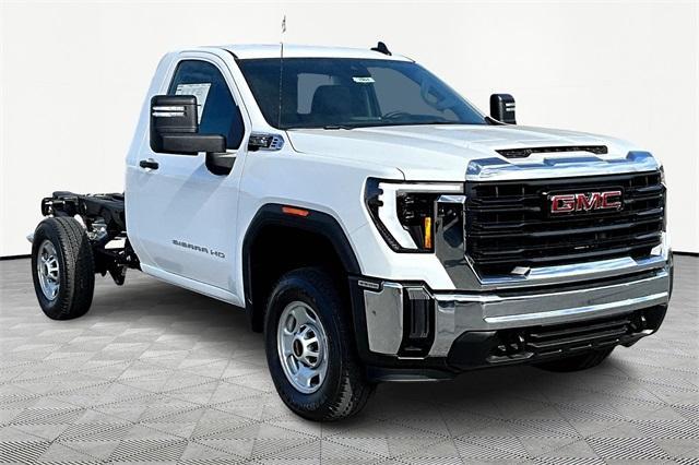 new 2025 GMC Sierra 2500 car, priced at $46,833