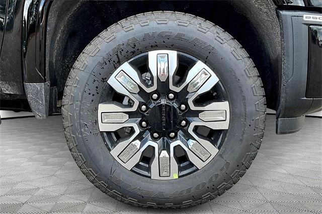 new 2025 GMC Sierra 2500 car, priced at $85,600