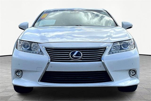 used 2015 Lexus ES 300h car, priced at $16,722