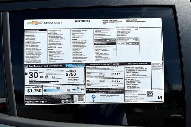new 2025 Chevrolet Trax car, priced at $23,285