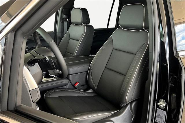 new 2025 GMC Yukon XL car, priced at $72,610