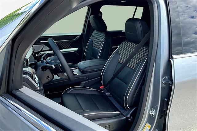 new 2025 GMC Acadia car, priced at $60,610