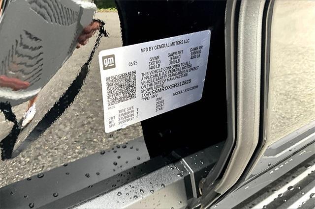 new 2025 Chevrolet Tahoe car, priced at $60,295