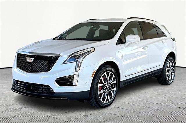 new 2025 Cadillac XT5 car, priced at $64,190