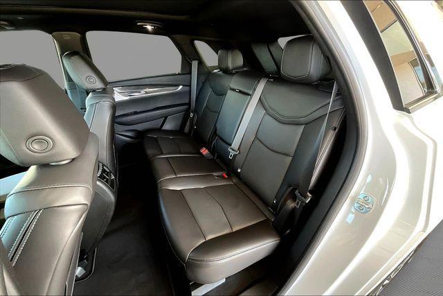 new 2025 Cadillac XT5 car, priced at $59,690