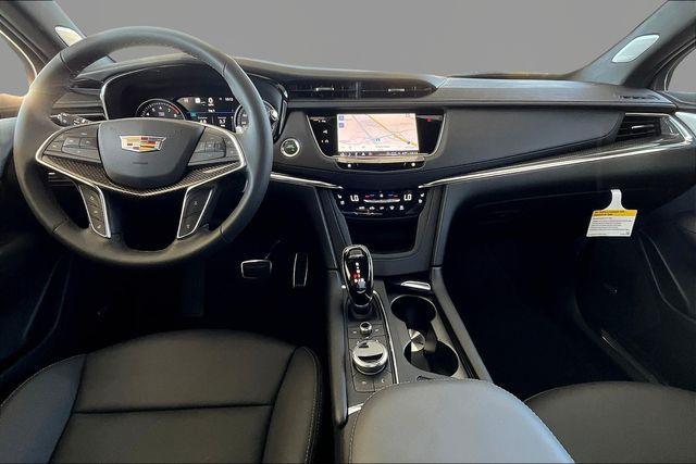new 2025 Cadillac XT5 car, priced at $59,690