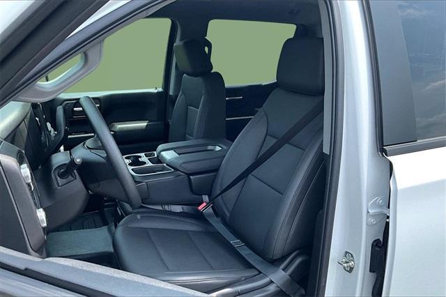 new 2025 GMC Sierra 1500 car, priced at $44,150
