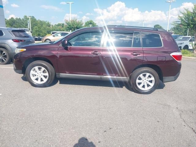 used 2012 Toyota Highlander car, priced at $13,999
