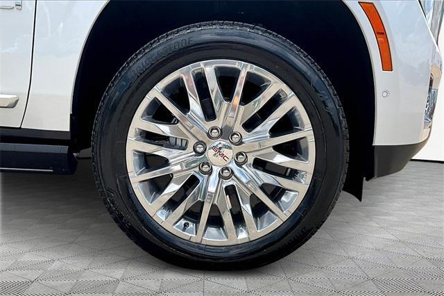 new 2025 GMC Yukon XL car, priced at $89,859