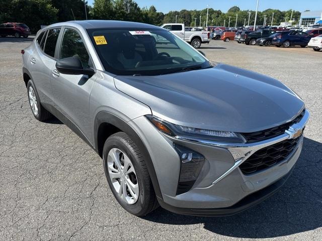 used 2024 Chevrolet Trax car, priced at $22,048