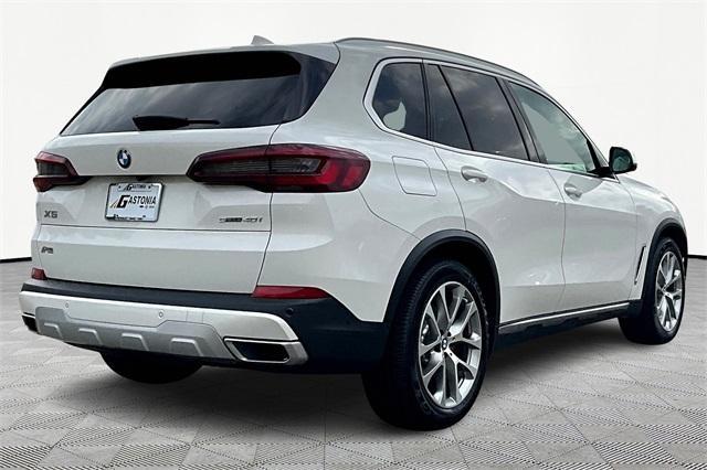 used 2021 BMW X5 car, priced at $39,727