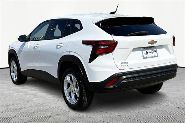 new 2025 Chevrolet Trax car, priced at $23,285