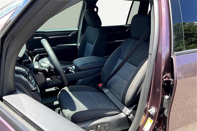 new 2025 GMC Acadia car, priced at $42,990