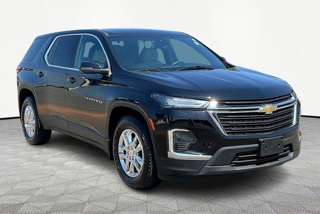 used 2022 Chevrolet Traverse car, priced at $26,326