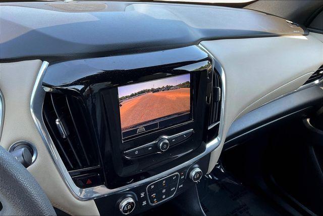 used 2022 Chevrolet Traverse car, priced at $26,326