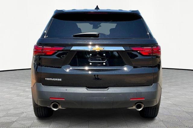 used 2022 Chevrolet Traverse car, priced at $26,326
