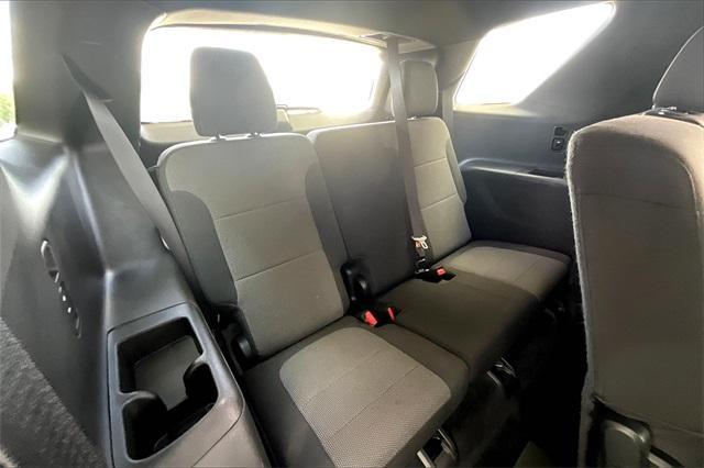 used 2023 Chevrolet Traverse car, priced at $27,368