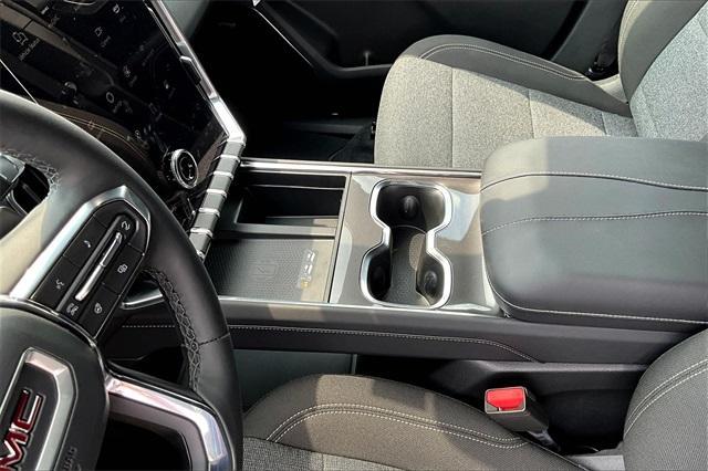 new 2025 GMC Acadia car, priced at $45,689