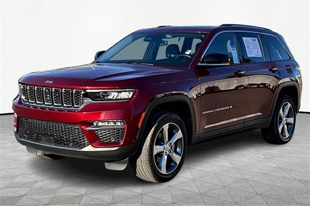 used 2022 Jeep Grand Cherokee car, priced at $33,101