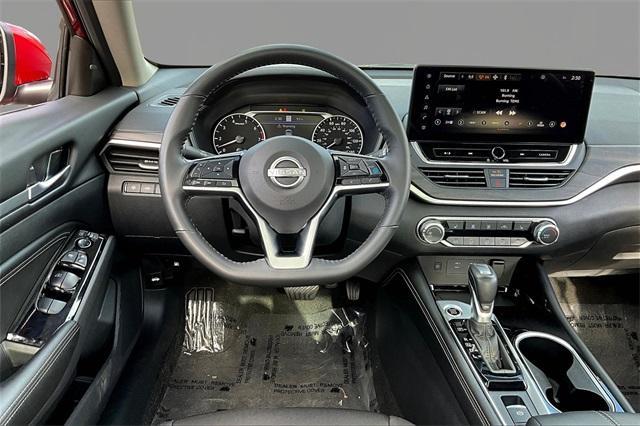 used 2023 Nissan Altima car, priced at $22,377