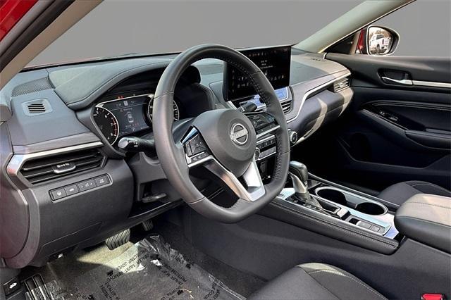 used 2023 Nissan Altima car, priced at $22,377