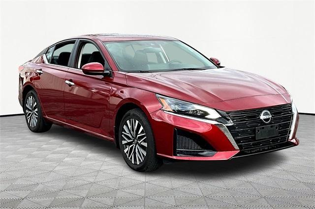 used 2023 Nissan Altima car, priced at $22,377