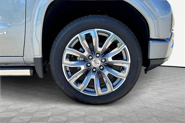 new 2025 GMC Sierra 1500 car, priced at $70,455