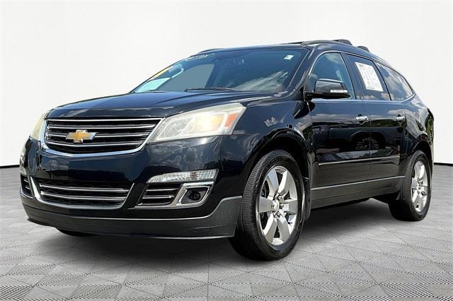 used 2015 Chevrolet Traverse car, priced at $10,000