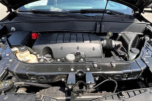 used 2015 Chevrolet Traverse car, priced at $10,000