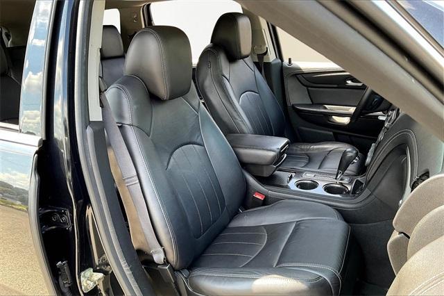 used 2015 Chevrolet Traverse car, priced at $10,000