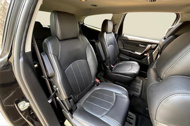 used 2015 Chevrolet Traverse car, priced at $10,000