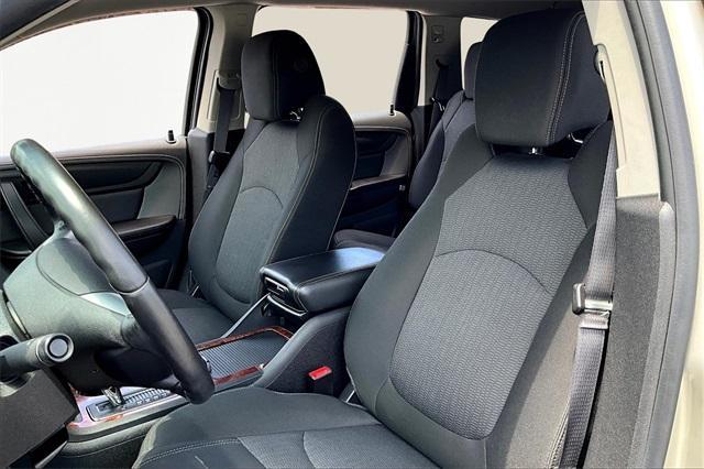 used 2014 Chevrolet Traverse car, priced at $12,863