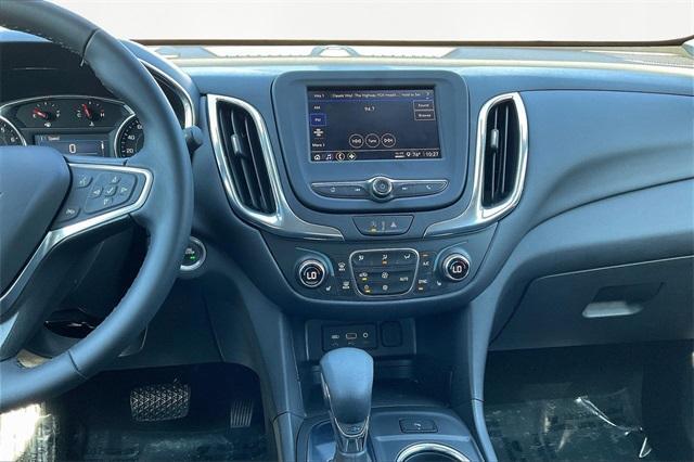 used 2023 Chevrolet Equinox car, priced at $23,412