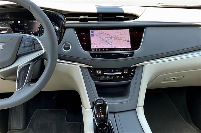 new 2025 Cadillac XT5 car, priced at $59,490