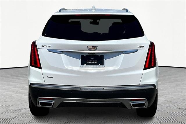 new 2025 Cadillac XT5 car, priced at $59,490