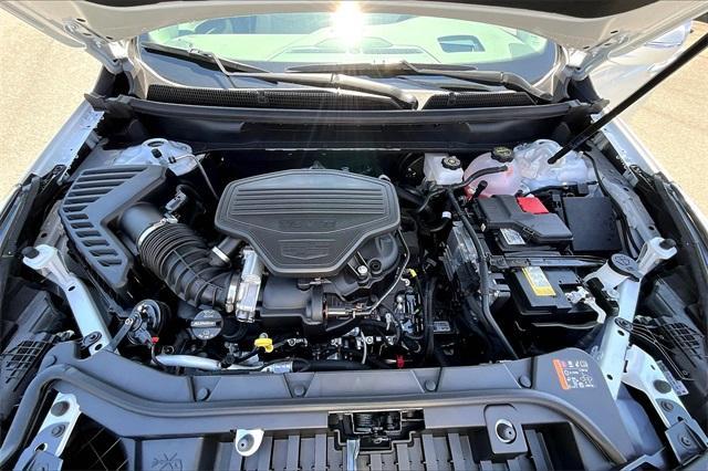new 2025 Cadillac XT5 car, priced at $59,490
