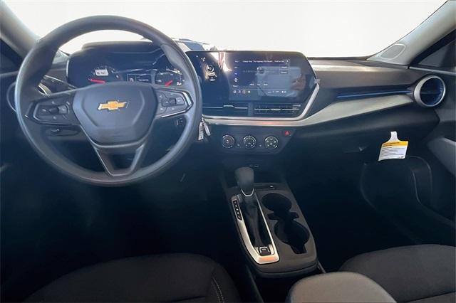 new 2025 Chevrolet Trax car, priced at $23,285