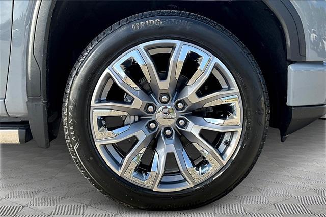 new 2025 GMC Sierra 1500 car, priced at $73,550