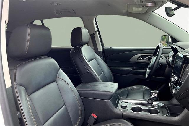 used 2021 Chevrolet Traverse car, priced at $25,099