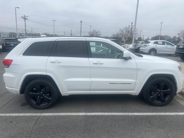 used 2015 Jeep Grand Cherokee car, priced at $10,000