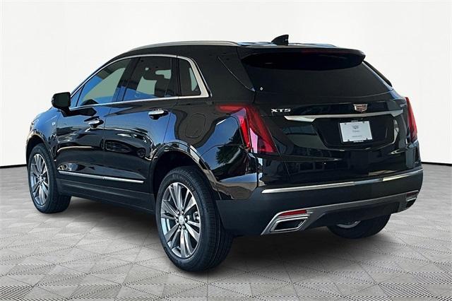 new 2025 Cadillac XT5 car, priced at $55,190