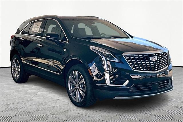 new 2025 Cadillac XT5 car, priced at $55,190