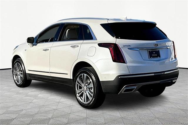 new 2025 Cadillac XT5 car, priced at $57,990