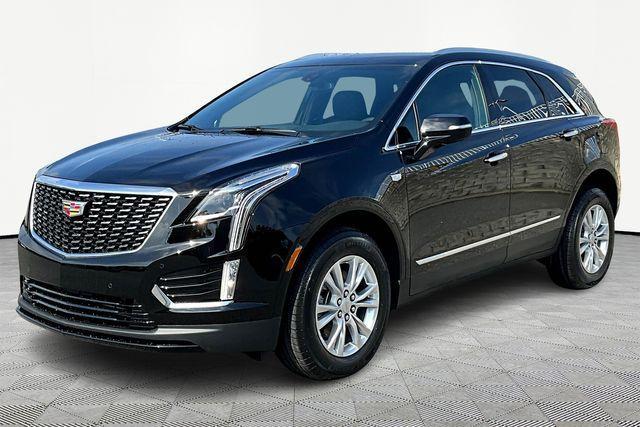 new 2025 Cadillac XT5 car, priced at $40,915