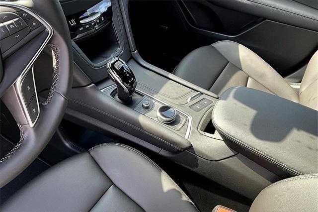 new 2025 Cadillac XT5 car, priced at $44,915