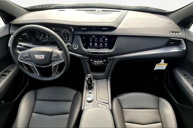 new 2025 Cadillac XT5 car, priced at $40,915