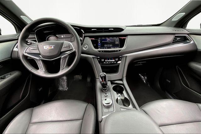 used 2025 Cadillac XT5 car, priced at $44,663