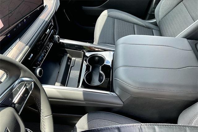 new 2025 Chevrolet Suburban car, priced at $66,295