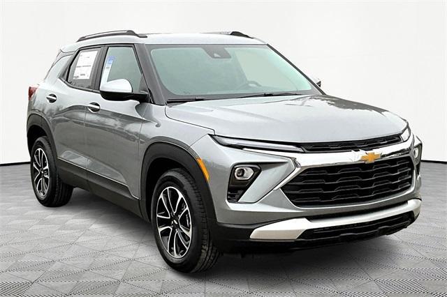 new 2025 Chevrolet TrailBlazer car, priced at $27,475